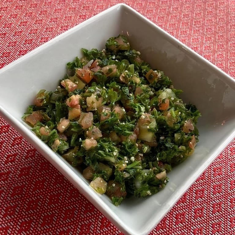 Fresh Tabbouleh: A Mediterranean Delight